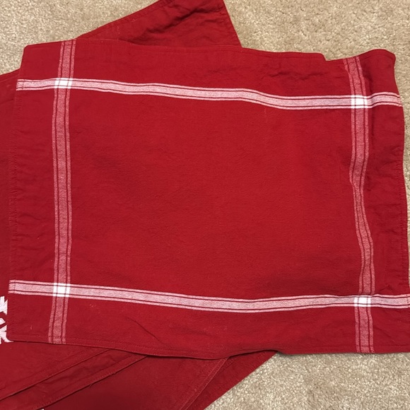 Christmas Table Linens, 24 pieces, Red & White, NEW & EUC - Picture 4 of 5